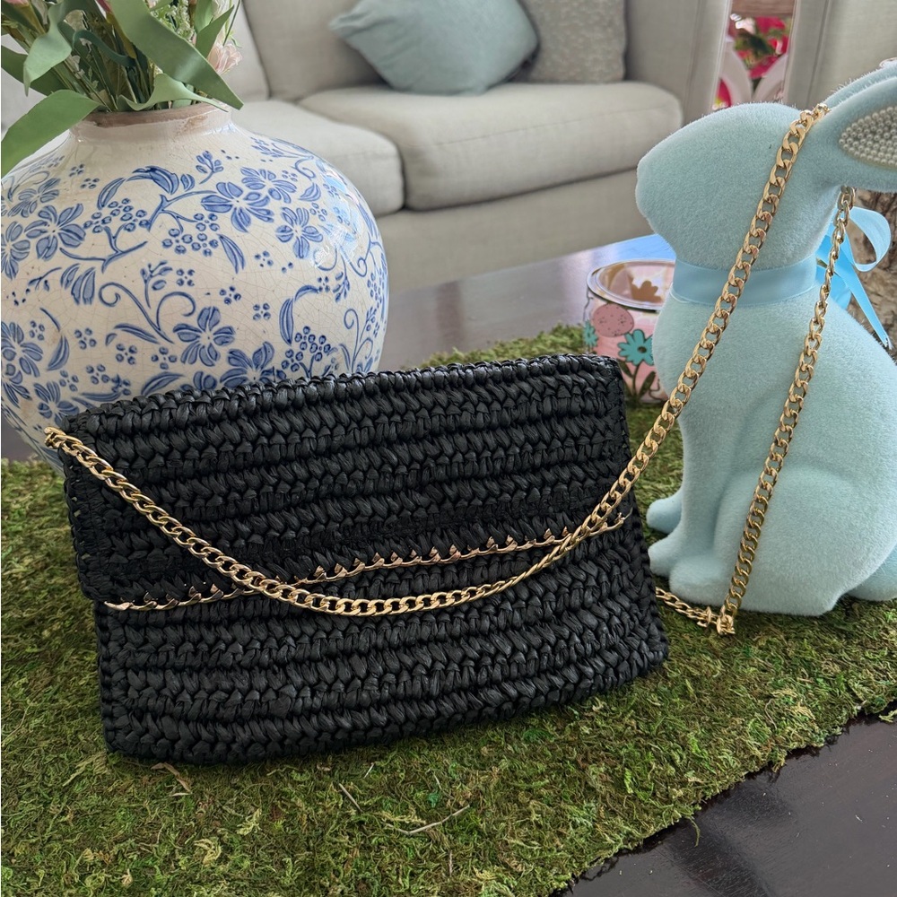 New York & Company Black Woven Crossbody with Gold Chain